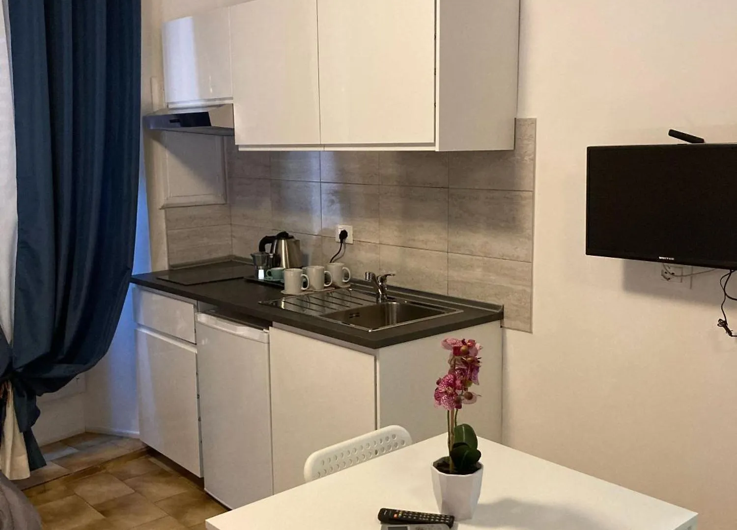 Bologna Central Apartments - Indipendenza 36